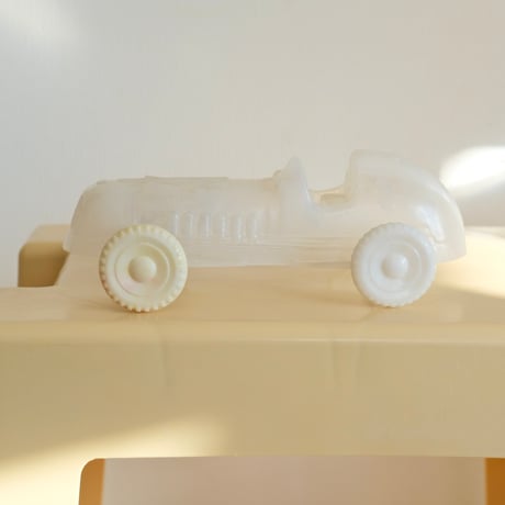 TOY CAR