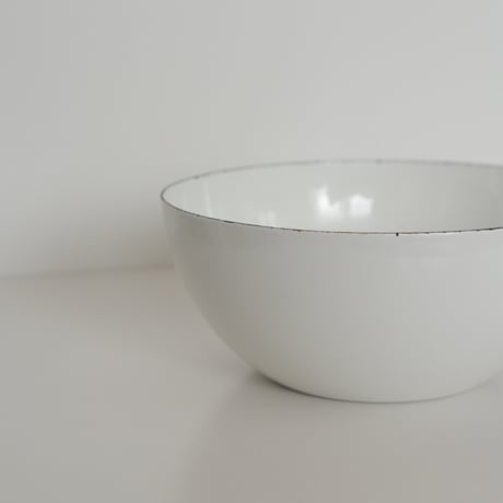 FINEL ENAMEL BOWL (B)