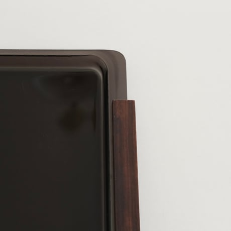 YKI NUMMI ACRYLIC/TEAK TRAY