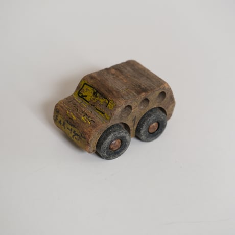 TOY CAR