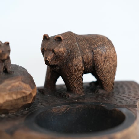 WOOD CARVING BEAR (A)