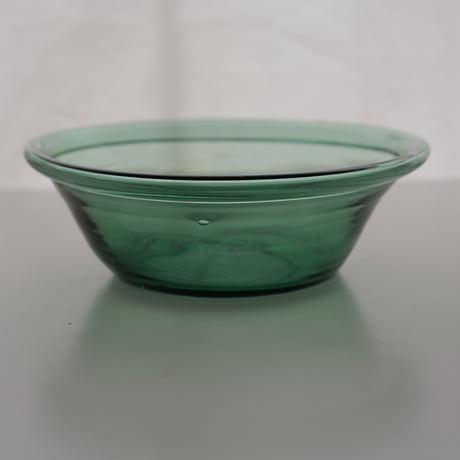 GLASS BOWL (B)