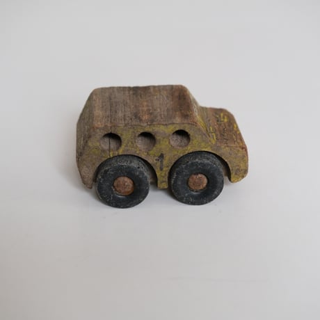 TOY CAR