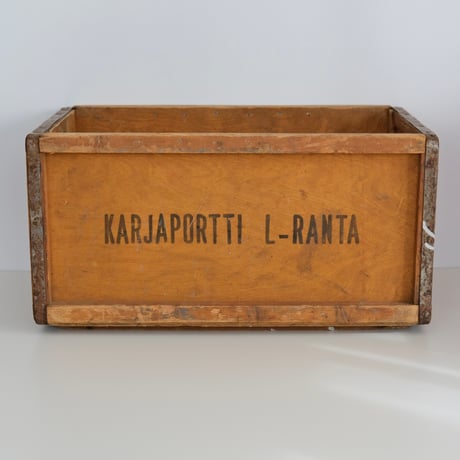 WOODEN BOX / FINLAND