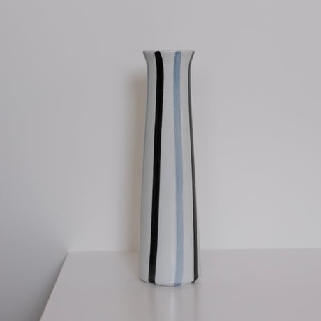 ARABIA FLOWER VASE