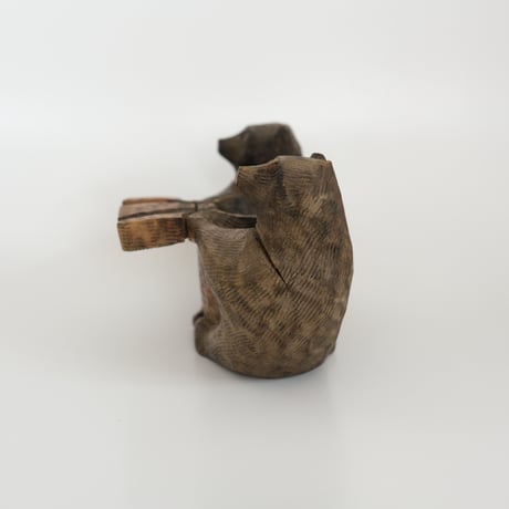 WOOD CARVING BEAR (D)