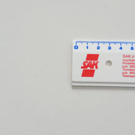 PLASTIC RULER