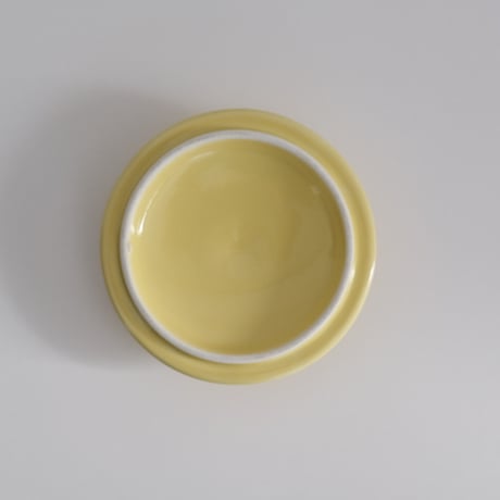 ARABIA KILTA YELLOW SUGAR POT
