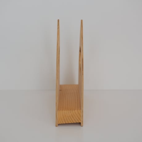 AARIKKA WOOD HOLDER (B)
