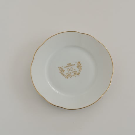 ARABIA 90v CAKE PLATE
