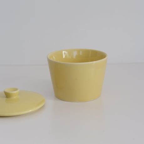 ARABIA KILTA YELLOW SUGAR POT
