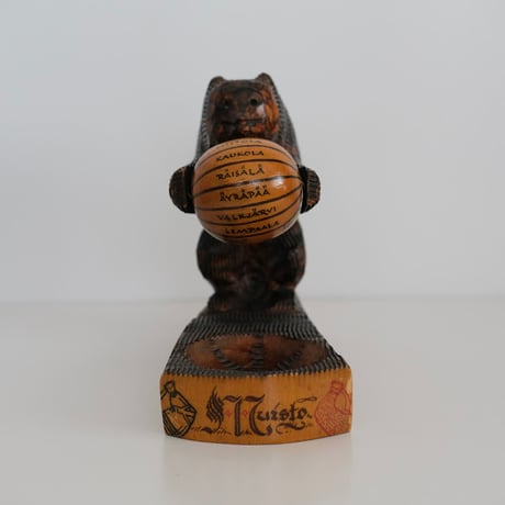 WOOD CARVING BEAR