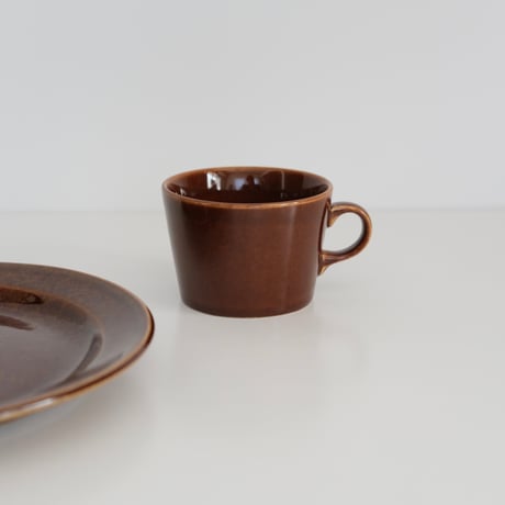 ARABIA KILTA BROWN COFFEE CUP