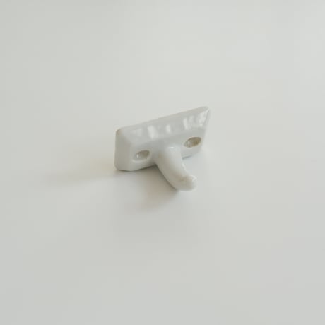 CERAMIC HOOK