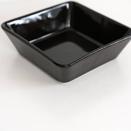 ARABIA KILTA SQUARE DISH