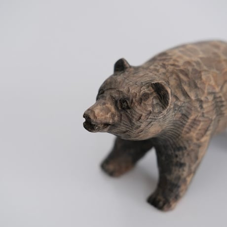 WOOD CARVING BEAR (A)