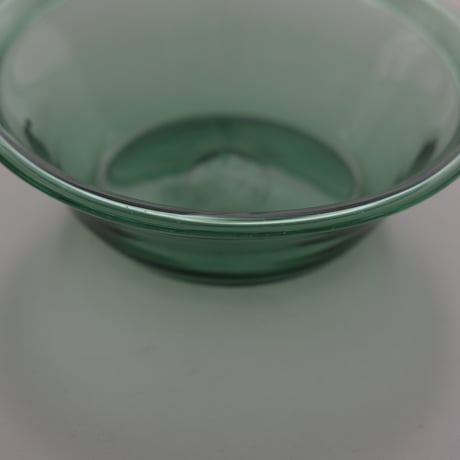 GLASS BOWL (B)