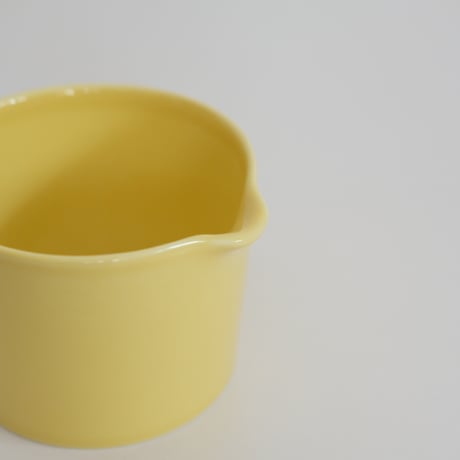 ARABIA YELLOW TEEMA CREAMER