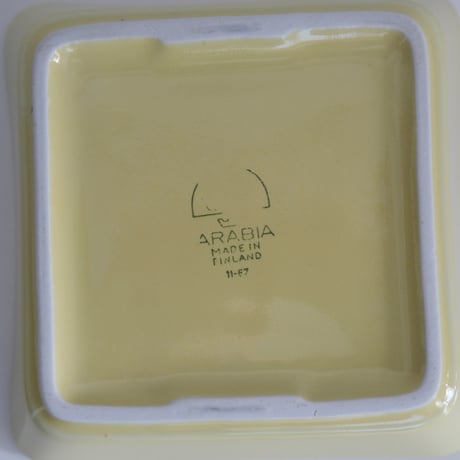 ARABIA KILTA SQUARE DISH