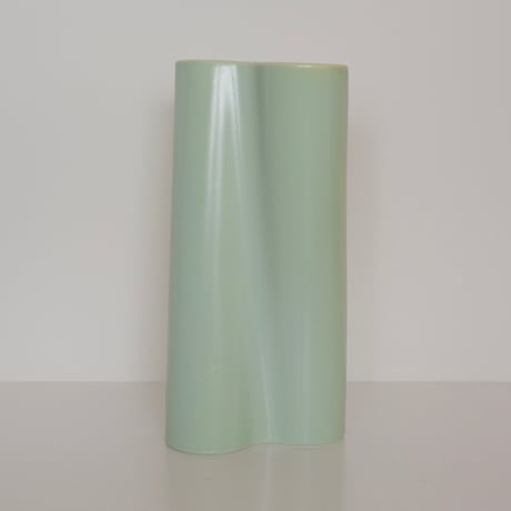 ARABIA FLOWER VASE
