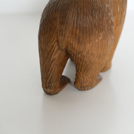 WOOD CARVING BEAR