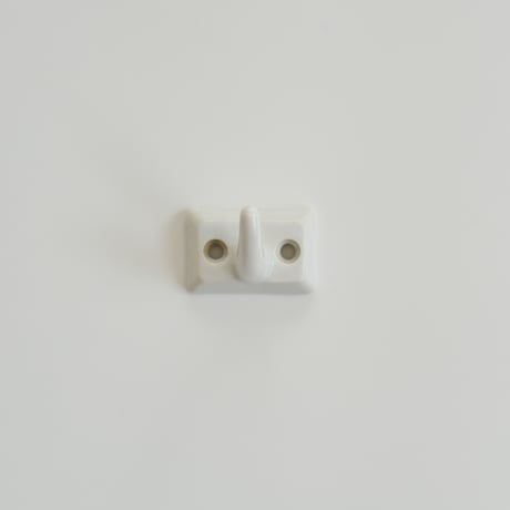 CERAMIC HOOK
