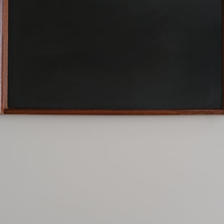 BLACK TRAY