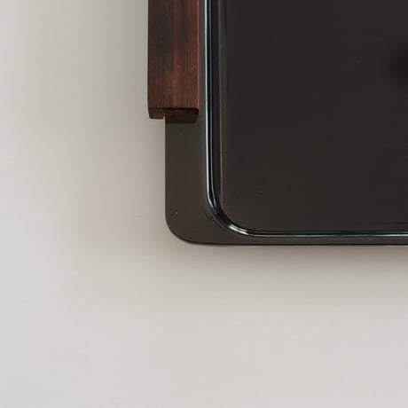 YKI NUMMI ACRYLIC/TEAK TRAY
