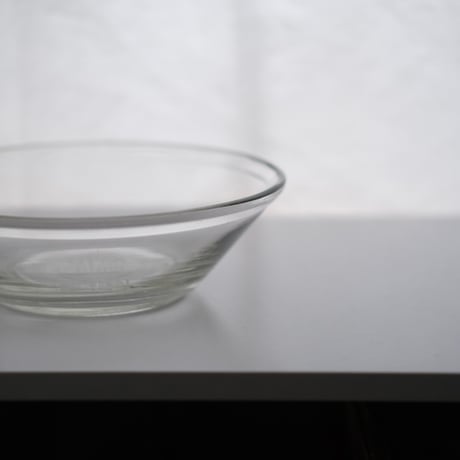 KARHULA GLASS BOWL