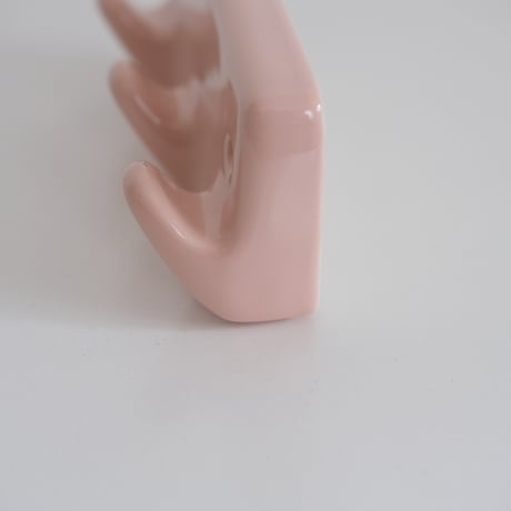 CERAMIC HOOK