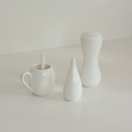 GUSTAVSBERG SPICE SHAKER & POT