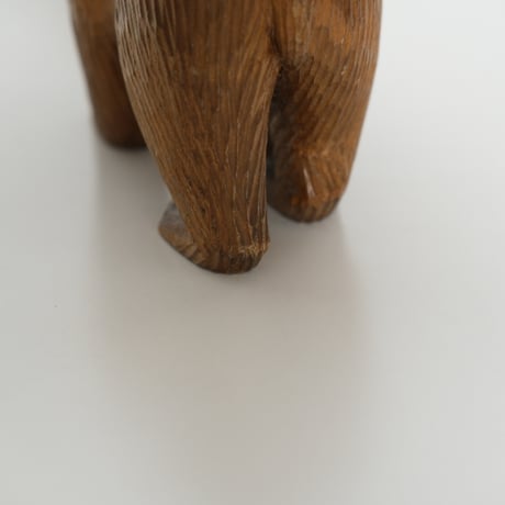 WOOD CARVING BEAR