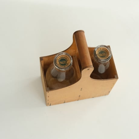 VALIO MILK BOTTLE WITH WOODEN CASE