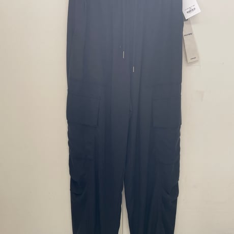新品タグ付き❣️PRIORITY プリ ーツパンツこげ茶 Mal.レレレさ ん Mal.