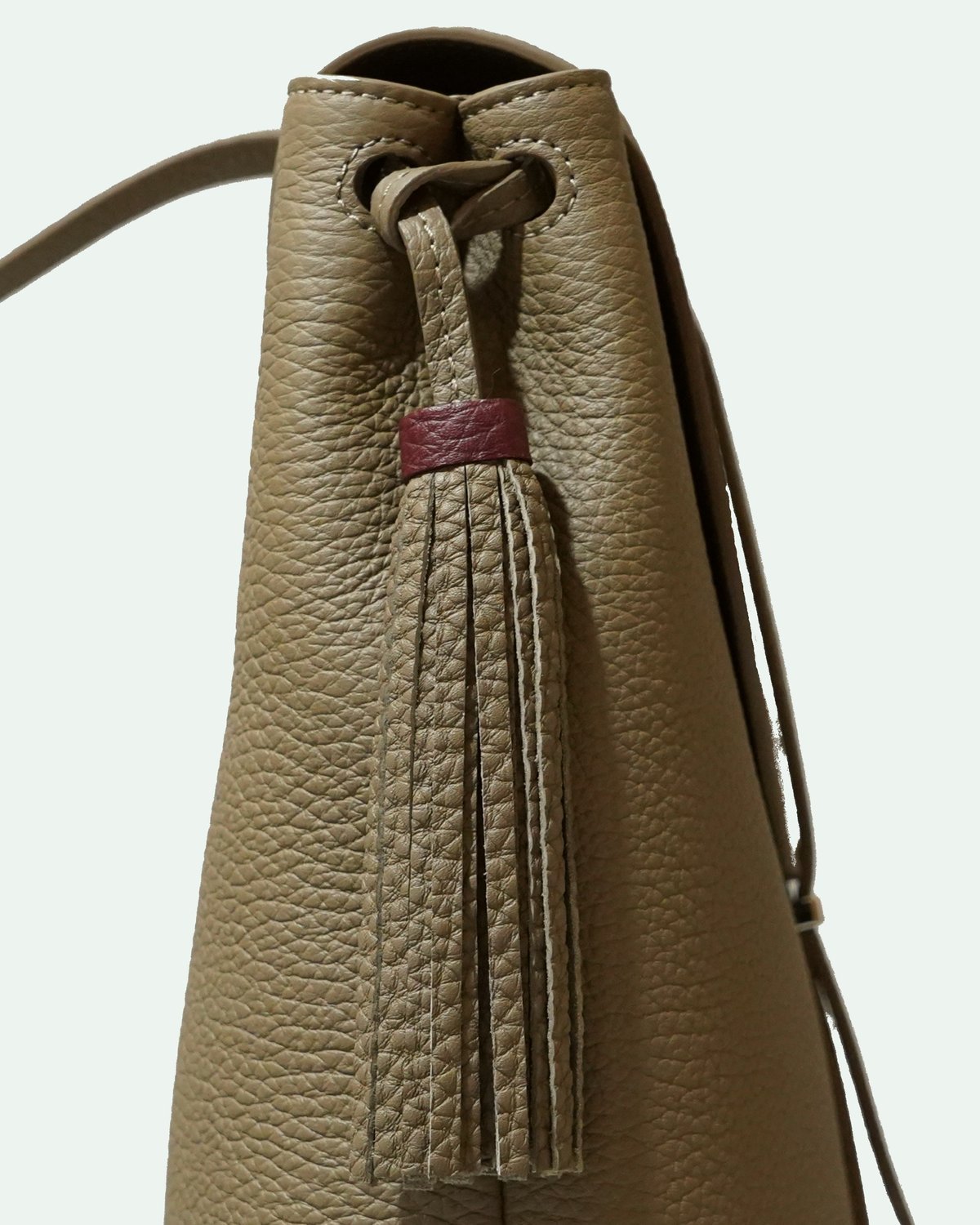 ACATE ／ STRANO​ ショルダーバッグ ​TAUPE | Tiamo La Online