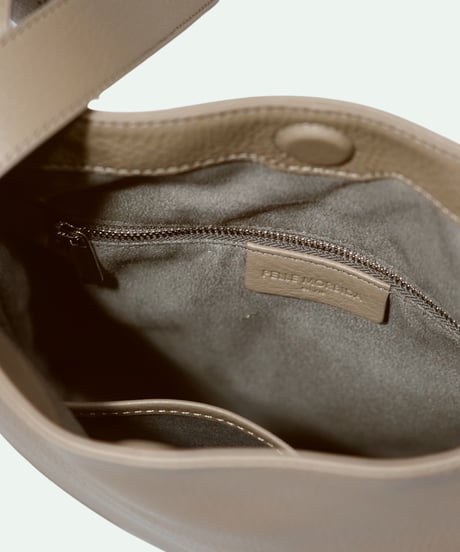 PELLE MORBIDA ／ ワンハンドル バッグ  S TAUPE