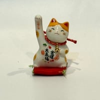 陶器の招き猫　長い手