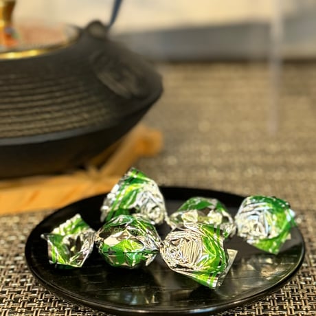漆の豆皿　かさ