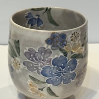 京焼き湯呑み　水色の花