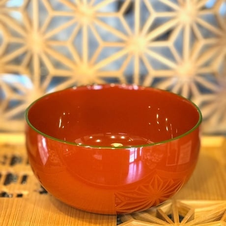 漆器のスープボウル　赤