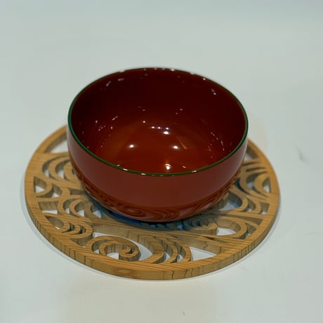 漆器のスープボウル　赤