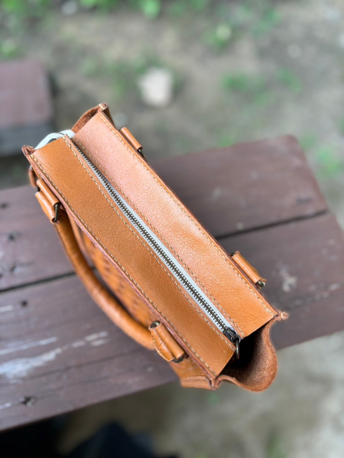 網目模様入りハンドバッグ l Woven leather handbag | やまがた