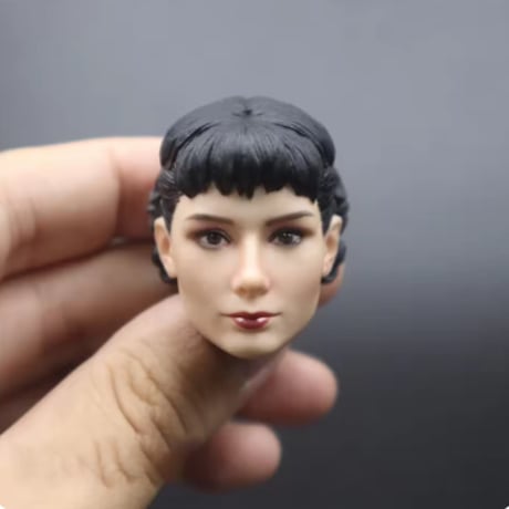 オードリーヘップバーン | STORES