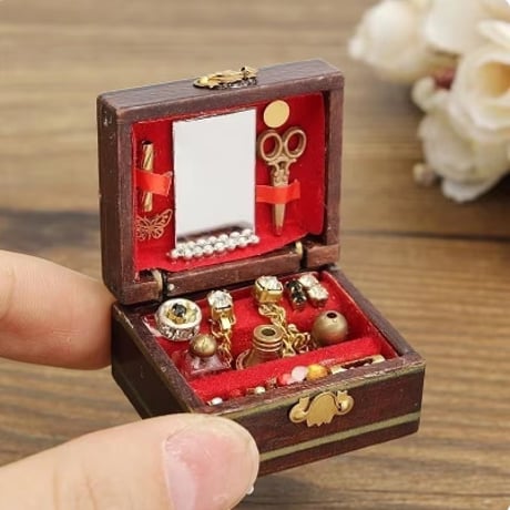 【新品】花梨瘤杢 無垢材  ジュエリーボックス⭐️小物入れ⭐️宝石箱 新品】花梨瘤杢 無垢材 ジュエリーボックス⭐️小物入れ⭐️宝石箱