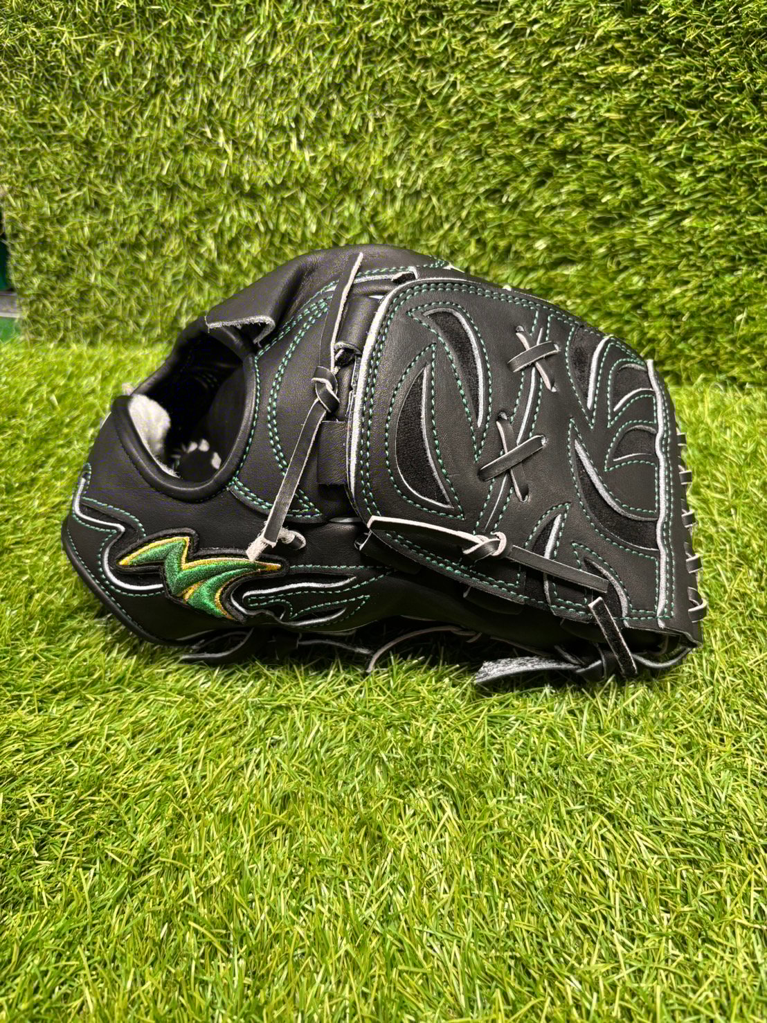 NoLimit-ノーリミット硬式投手用右投げ | ミチイオンラインストア