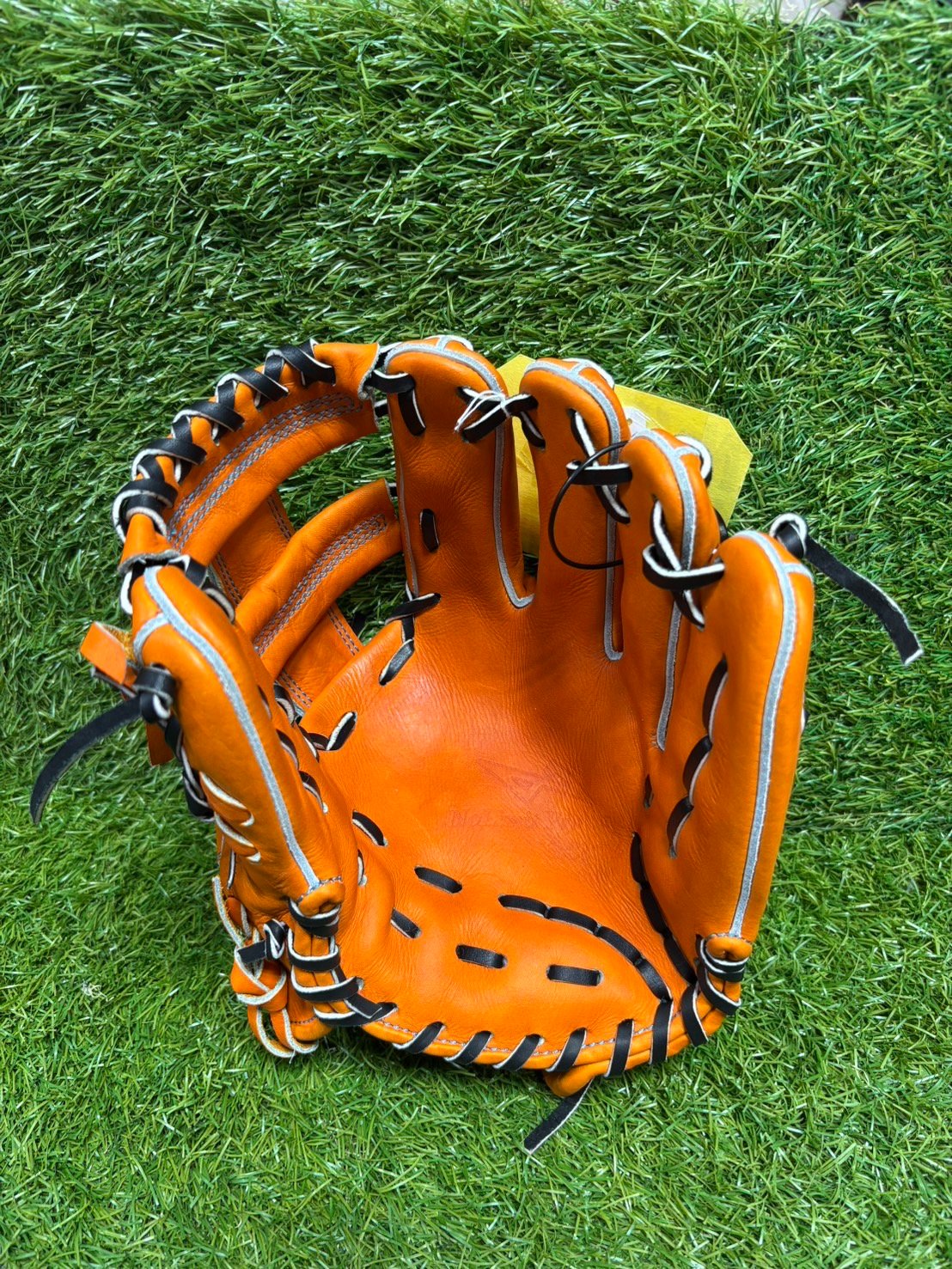 ノーリミット 新品 湯もみさ済み青い軟式用グローブ 金色ロゴ付き ノーリミット 新品 湯もみさ済み青い軟式用グローブ 金色ロゴ