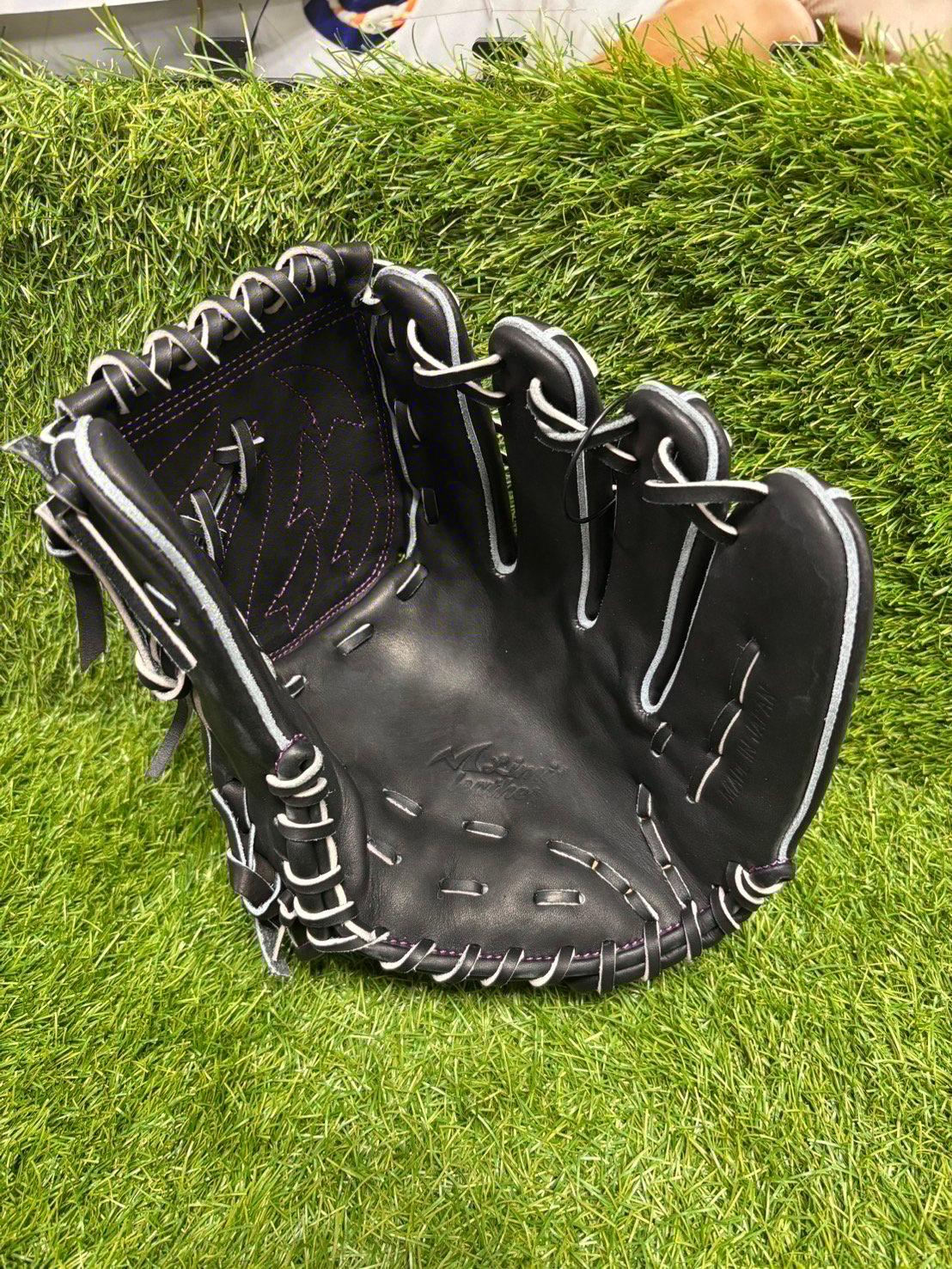 NoLimit-ノーリミット硬式投手用右投げ | ミチイオンラインストア