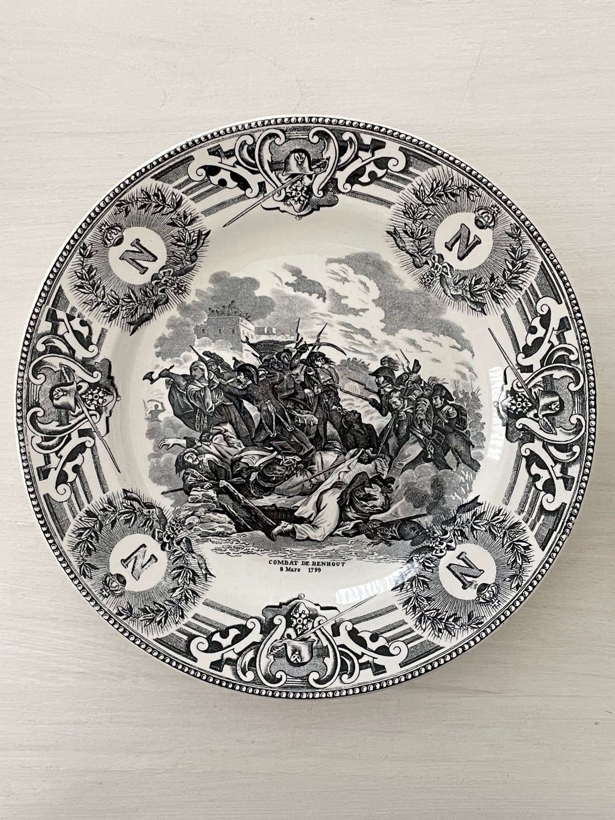 ベルギーBoch プレート BOCH社BF時代「GIROFLEE」 プレート 23㎝ ベルギーアンティーク | OGISH