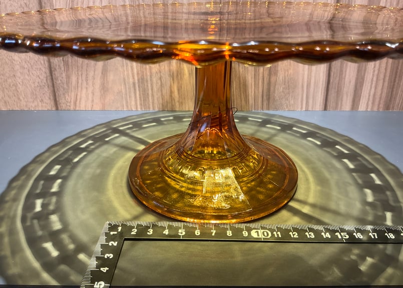 アンバーガラスコンポート ケーキ皿 | Bonne Volonte