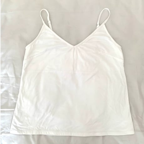 バンブーコットン カップポケット付き Vネック キャミソール（白）Bamboo Cotton V-Neck Camisole with Cup Pockets (White)